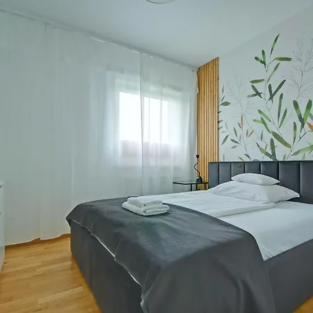 Lawendowy Zakatek - Klimatyzacja - Ogrodek - Prywatny Parking شقة *