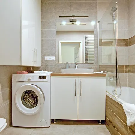 Lawendowy Zakatek - Klimatyzacja - Ogrodek - Prywatny Parking شقة