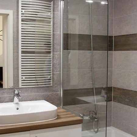 Lawendowy Zakatek - Klimatyzacja - Ogrodek - Prywatny Parking شقة *